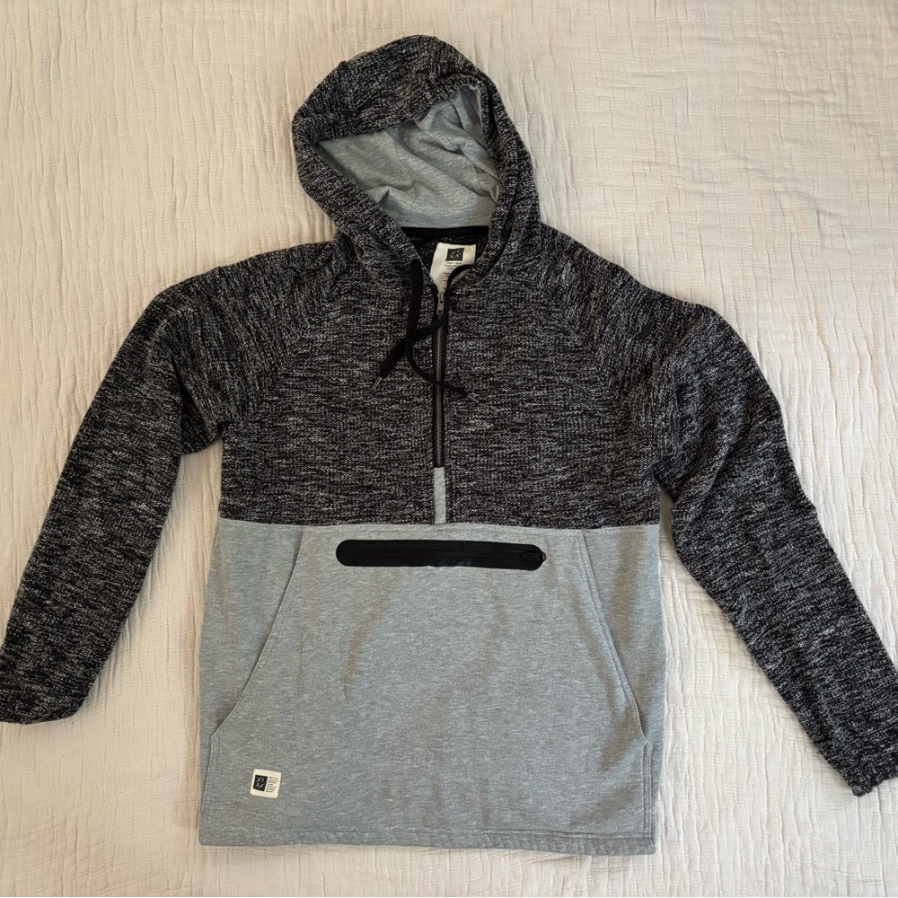 Men's Black and Gray Zip-Up Sweater